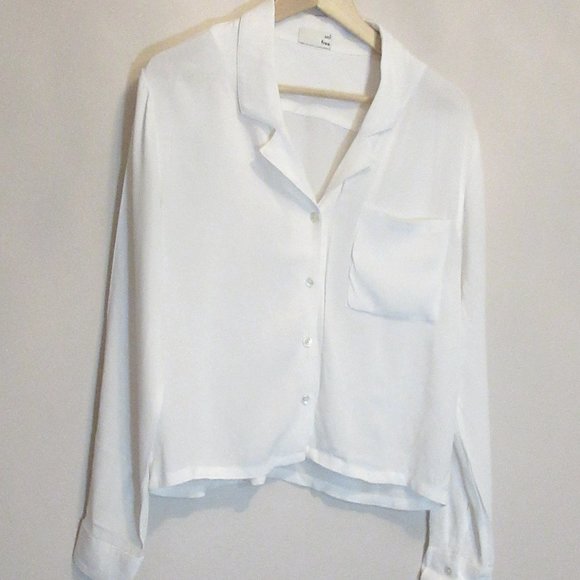 Aritzia Wilfred Free Long Sleeve Size Small White Button up Blouse small - Picture 1 of 9
